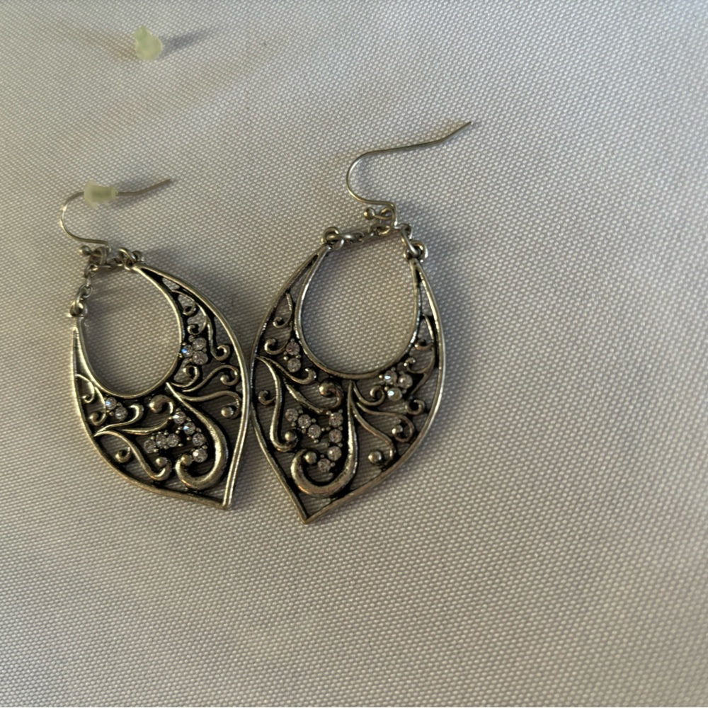 Premier Designs earrings - Picture 4 of 4